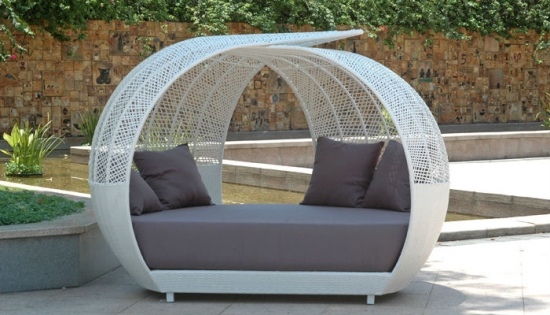 Lounge Möbel für Garten und Terrasse - runde Formen trendig