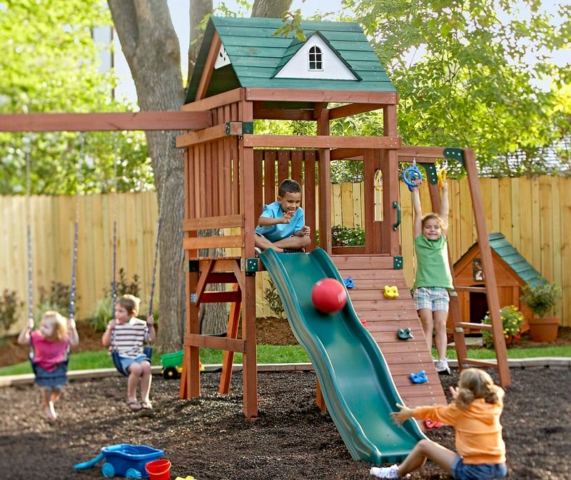 Kinder Spielplatz Garten Spielburg selber bauen Holz