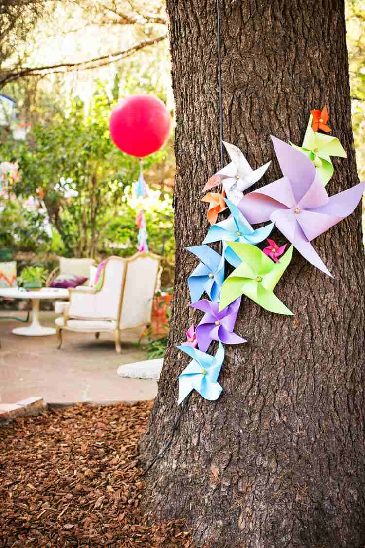 Decorating Ideas-itself-make-garden party-windradchen-tree