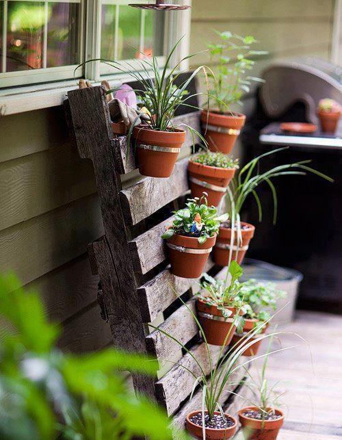  wooden pallets vertical garden clay pot 