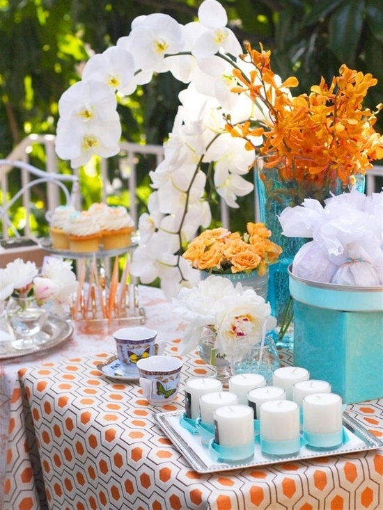 ideas for table decorations mothers blue orange