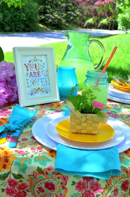 ideas for table decoration mothers day colorful color mixing