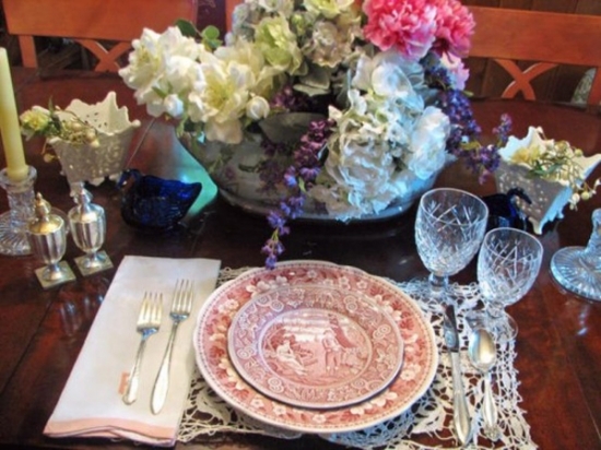 ideas for table decorations for Mother vintage furnishing style