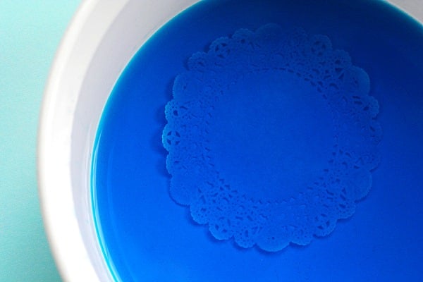 paper doilies food color blue make itself