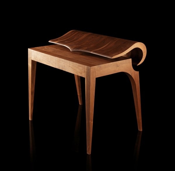 desk design by Paco Camus shut