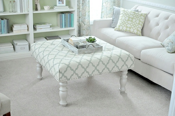 Stools classic style coffee table Living pastels