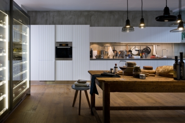 Italian Kitchens moldings wood doors white steel worktop