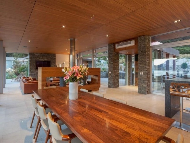 spacious living area Seeblick in New Zealand