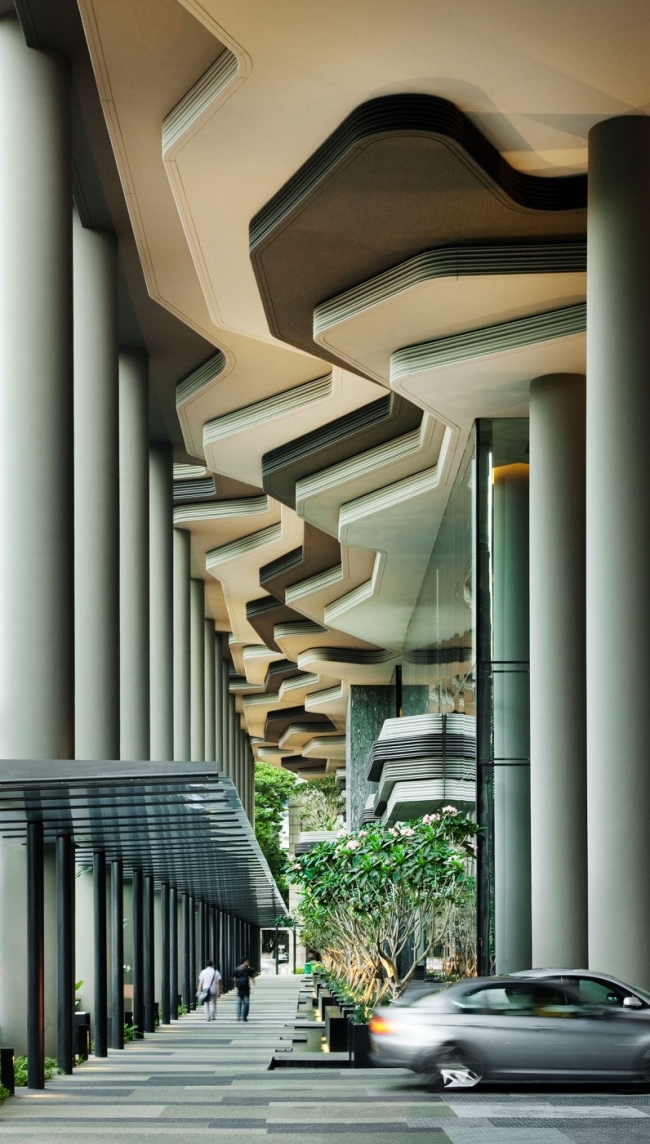Hotel columns Parkroyal Hotel design in singapore