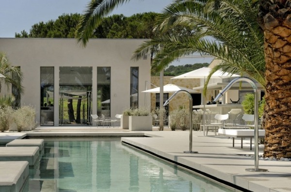 Hotel Sezz Saint Tropez pool area palm trees