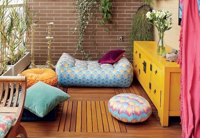 Set up small balcony seat cushion wooden tiles colorful