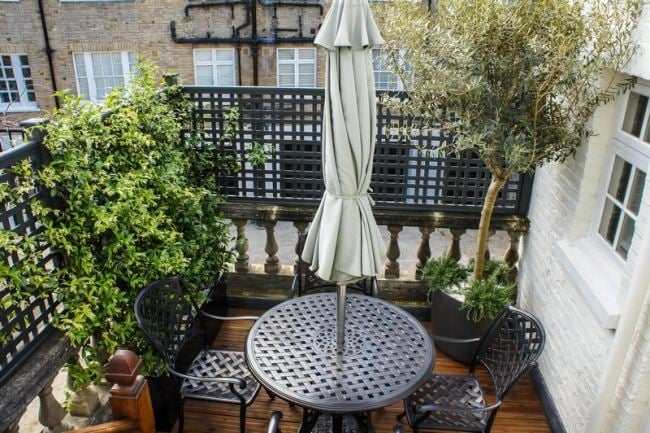 Small balcony blinds metal mesh table with umbrella