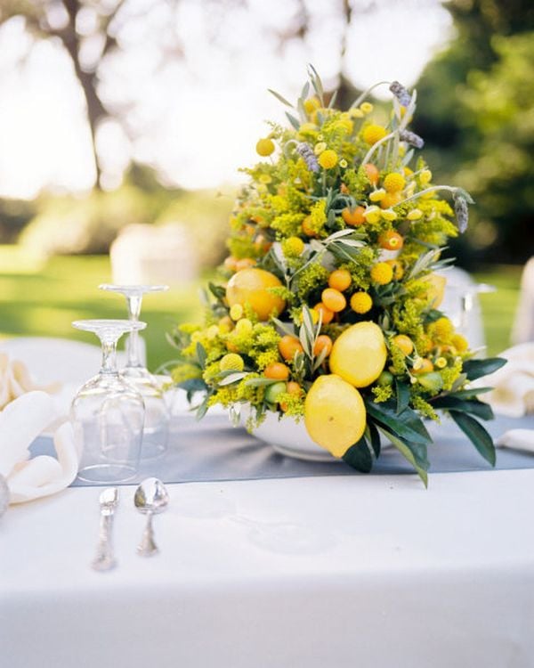 Sommerdeko romantic garden party flower lemons
