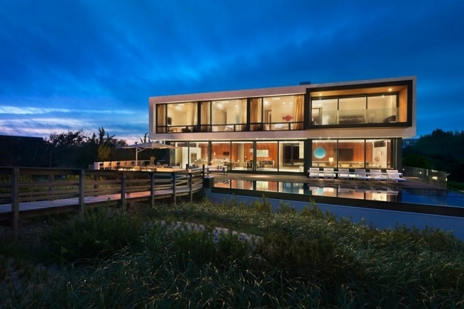 Modern villa with pool-Night Lighting New York Beach House