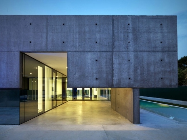 exposed concrete house-patio lighting flat roof dimensions