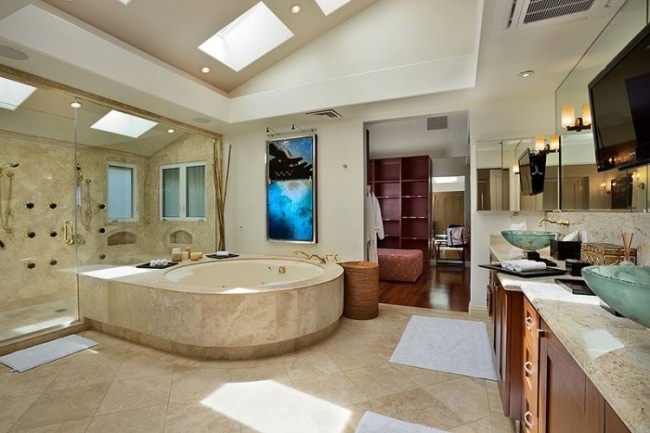 Luxury Villa Rental Hawaii bad design marble tiles skylights