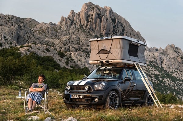  campingurlaub MINI Countryman with roof tent 