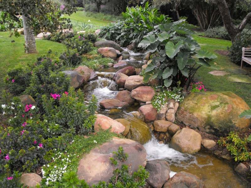 33+ Best Bild Wasserlauf Im Garten : Wasserfall im Garten selber bauen