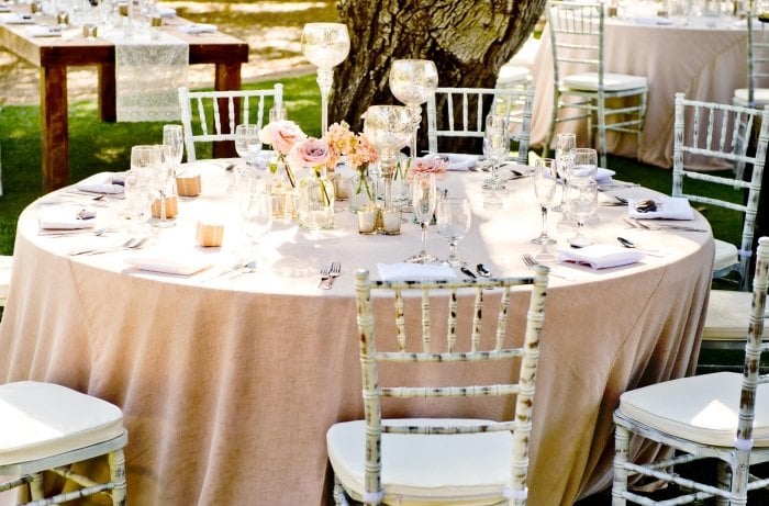 Tischdekoration zur Hochzeit - 31 Ideen für runde Tische