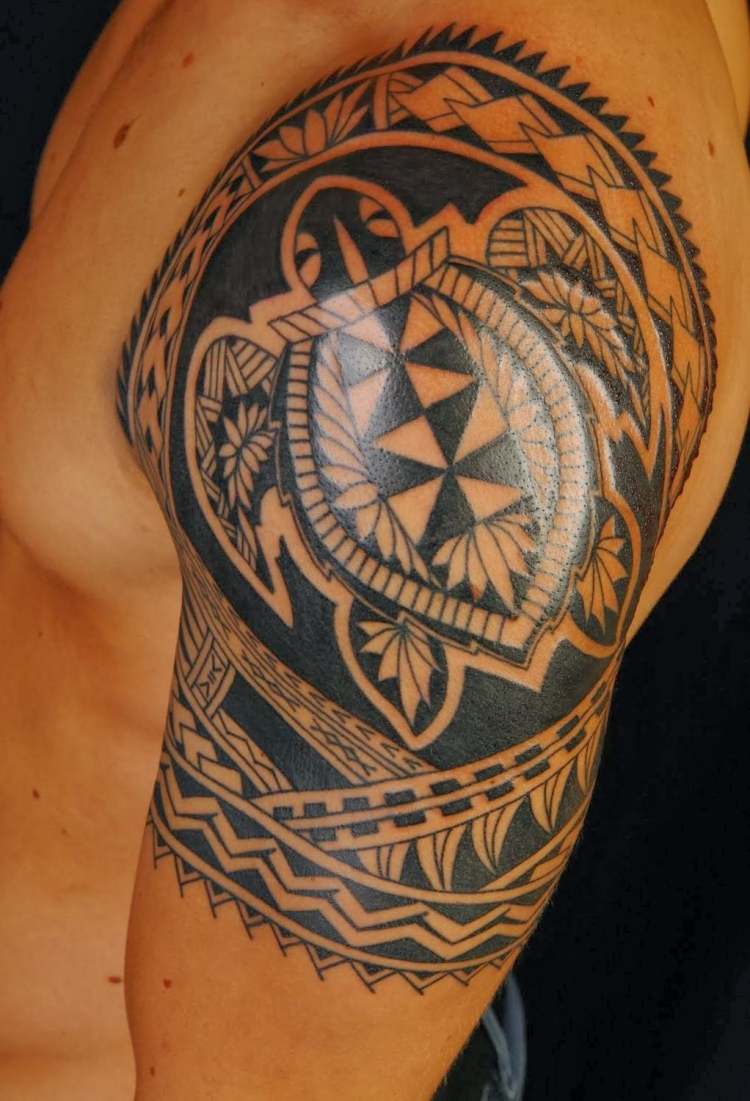 Polynesische Maori Tattoos Bedeutung der Tribalsmotive