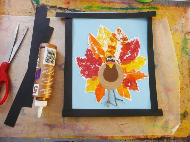 Herbstbilder basteln mit Kindern Kunstwerke mit Blättern