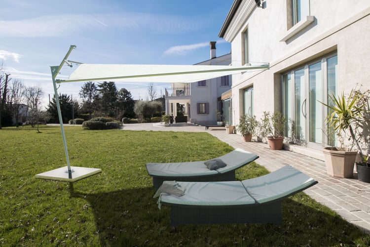 Design Sonnensegel für Terrasse wie ein Sonnenschirm verwendet
