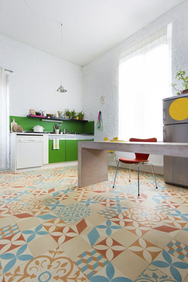 Deko Ideen: Bodenfliesen in der Küche für jeden Typ und ...