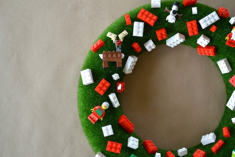 Bastelideen für Weihnachten -basteln-kindern-weihnachtskranz-lego-kreativ