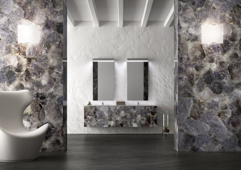 Badgestaltung-Badideen-Luxus-pur-Wand-Naturstein-Ideen