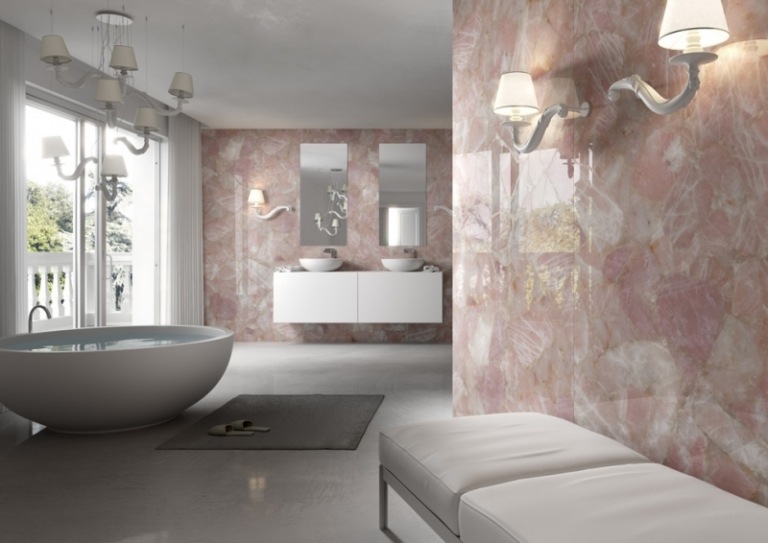 luxuriösen Badezimmer -Badgestaltung-Badideen-Wandfleisen-edel-altrosa-freistehende-Badewanne