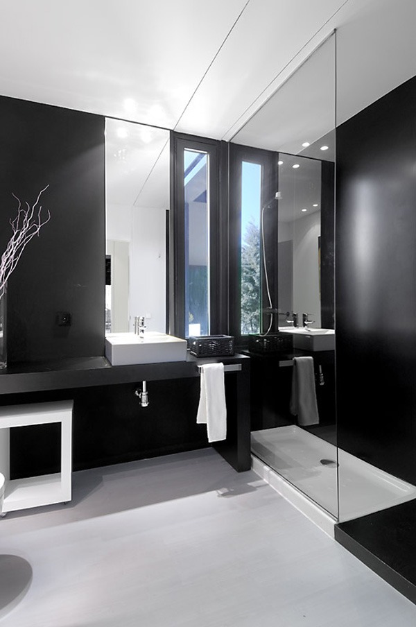 hausdesign aus schwarzem Glas von A-Cero -badezimmer