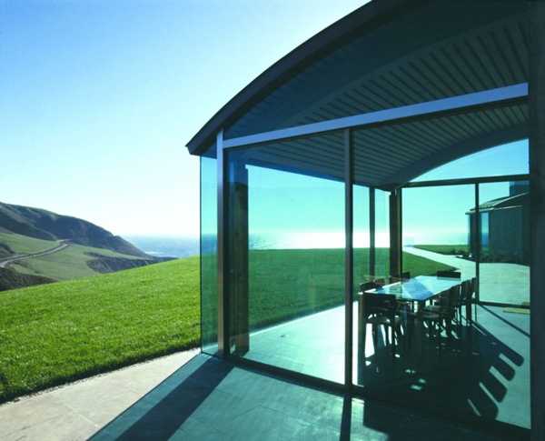Glashaus - moderne Architektur in Kalifornien - Seitenblick