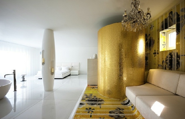 innovatives Innendesign - Gold im Wohnzimmer