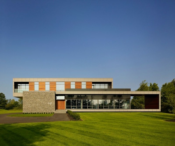 moderne minimalistische Architektur - Fassade vorne