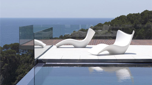 Lounge Sessel von Vondom - ideal für das Pool