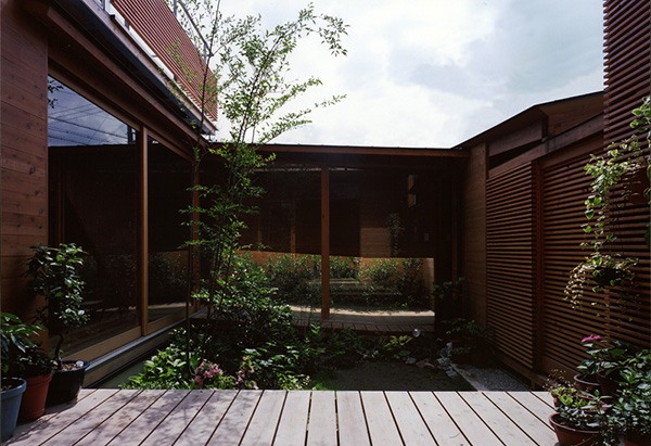 interessante japanische Archtektur - Garten