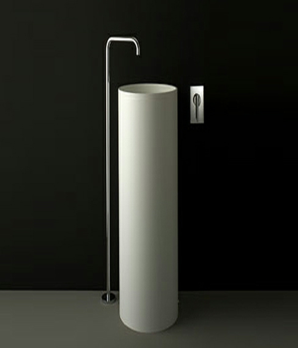 einzigarte Waschbecken - atypische-Designidee-waschkonsole-weiss-armatir-minimalistisch