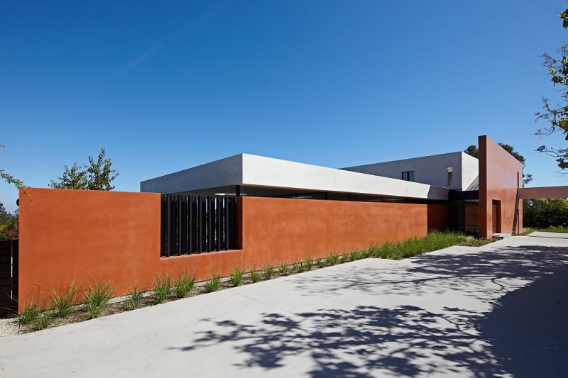 Das Three Wall”House – ein dramatisches minimalistisches Anwesen in LA