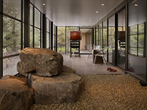 Ein Haus am Hügel - minimalistisches Projekt aus Seattle