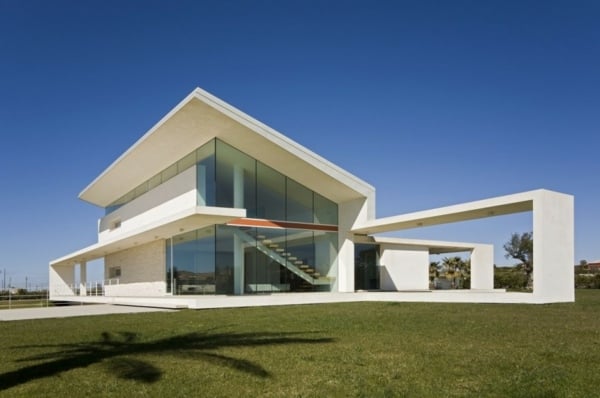 minimalistisches Haus in Italien - vorne