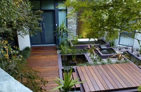 minimalistisches design im modernen Garten