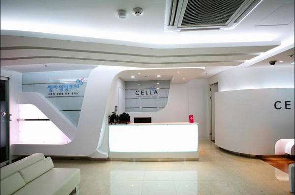 modernes Büro Design - Rezeption in Cella Klinik
