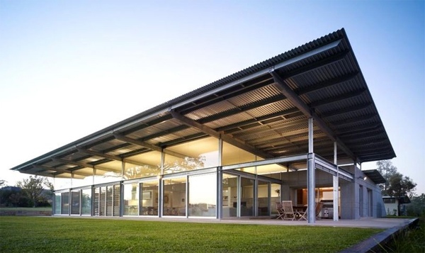 modernistisches Farmhaus in Australien -Frontblick