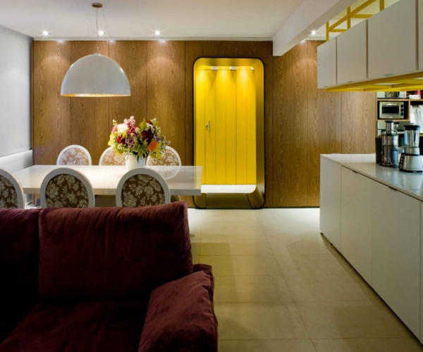 Weiß-gelbes Innendesign aus Brasilien