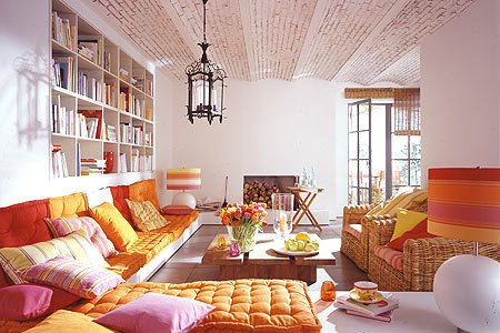 Morokkanische-inneneinrichtung-wohnzimmer-deko