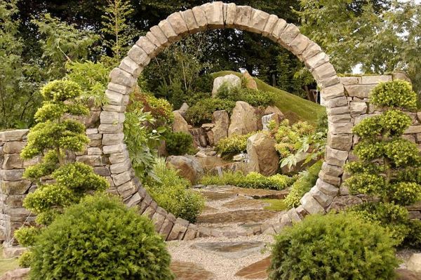 Steine-japanischer-Garten