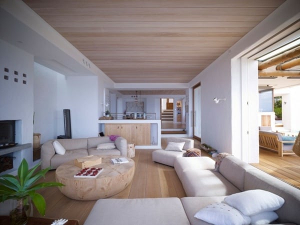 elegante-weiße-Möbel-Wohnzimmer