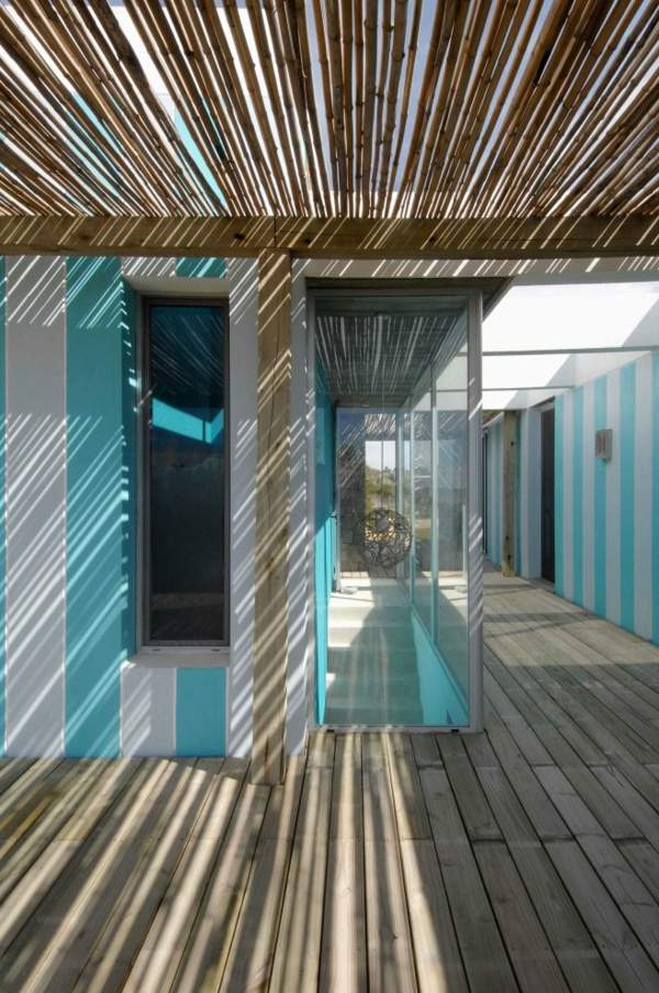 moderne Architektur - Strandhaus mit Holzboden