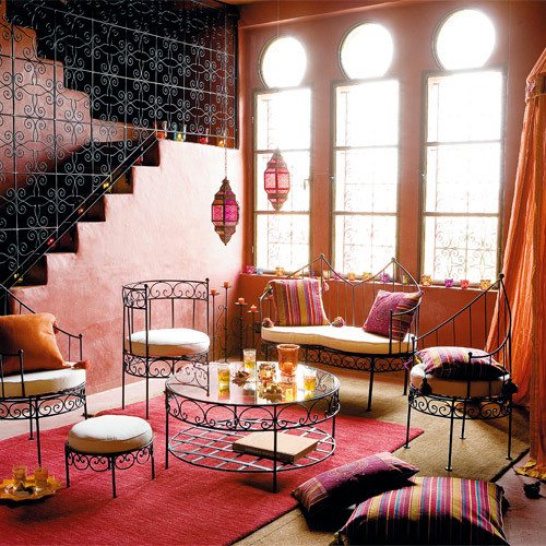 marokkanischer-stil-bunte-farben-dekorative-kissen