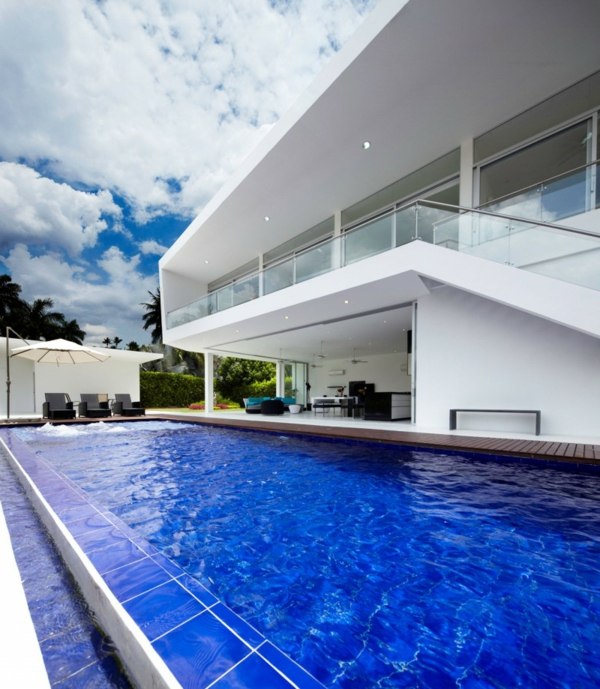minimalistische-Architektur-Schwimmbad